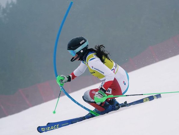 Mélanie Meillard et Valentine Macheret au pied du podium