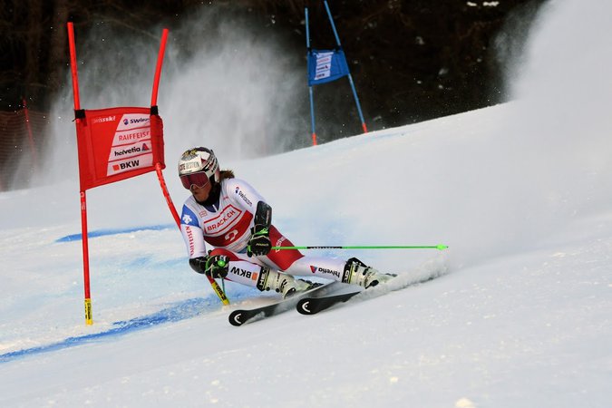 Léo Monnier sur le podium en super-G