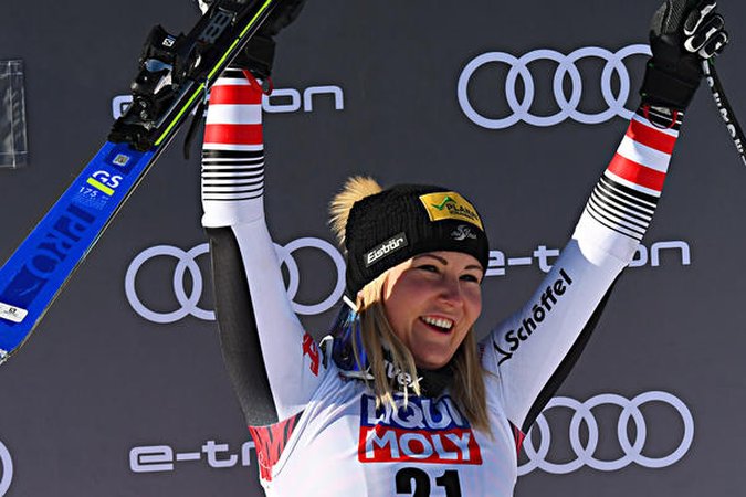 Corinne Suter 2e du premier entraînement de la descente des Mondiaux