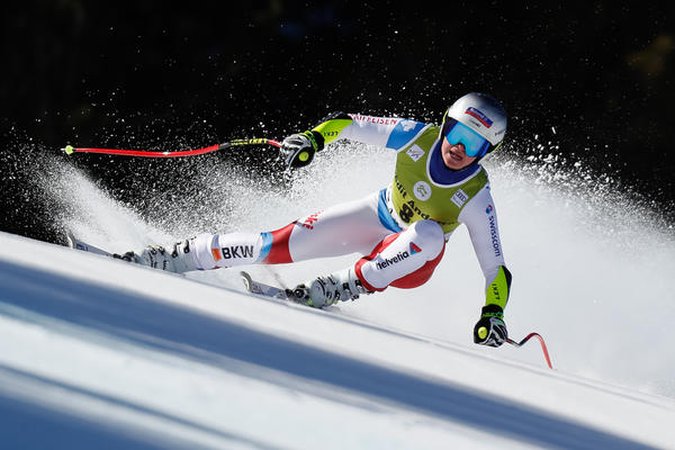 Corinne Suter championne suisse de descente