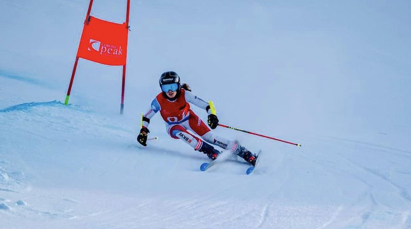 Très belle victoire d’Elise Hitter en géant