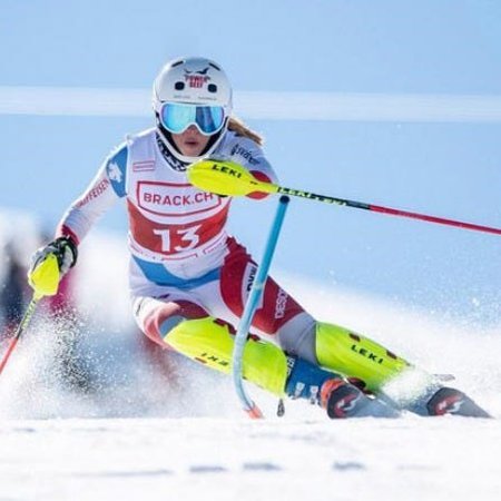 Janine Schmitt championne suisse de descente M21