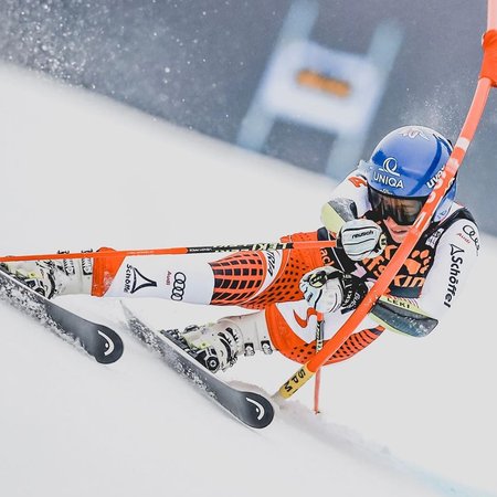 Saison terminée après la première course pour Bernadette Schild!